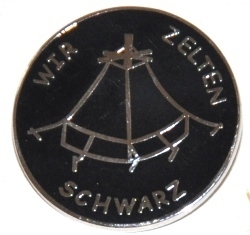 PIN  "WIR ZELTEN SCHWARZ", Größe 2,5 cm, rund