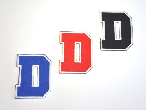 Aufnäher Buchstabe "D", College Style, Höhe 8 cm mit Bügelbeschichtung  -  verschiedene Farben