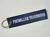 Schlüsselanhänger "Freiwillige Feuerwehr", blau-weiß, Größe 12 x 3 cm