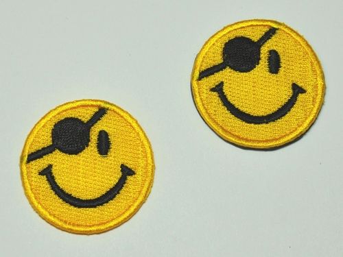 Aufnäher Smiley 'pirate' gelb als Magnet oder Aufbügler, Größe 4 cm