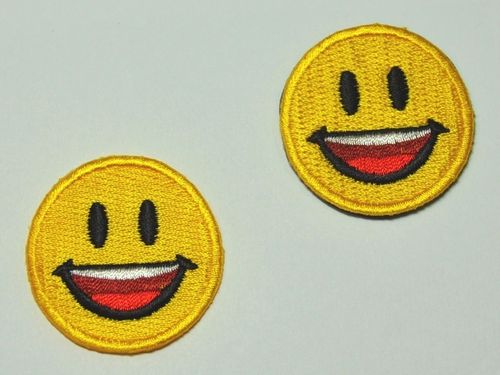 Aufnäher Smiley 'laughing' gelb als Magnet oder Aufbügler, Größe 4 cm