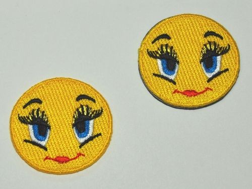Aufnäher Smiley 'beauty' gelb als Magnet oder Aufbügler, Größe 4 cm