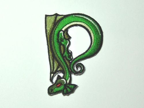 Aufnäher Buchstabe "P", Drachen, grün, Grundhöhe 7 cm mit Bügelbeschichtung