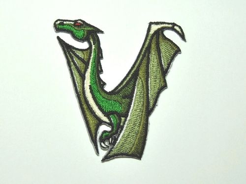 Aufnäher Buchstabe "V", Drachen, grün, Grundhöhe 7 cm mit Bügelbeschichtung
