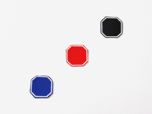 Aufnäher "Punkt", College Style, Höhe 2,2 cm mit Bügelbeschichtung  -  verschiedene Farben