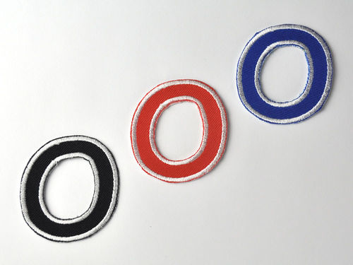 Aufnäher Buchstabe "O", Comic Sans, Höhe 8 cm mit Bügelbeschichtung  -  verschiedene Farben