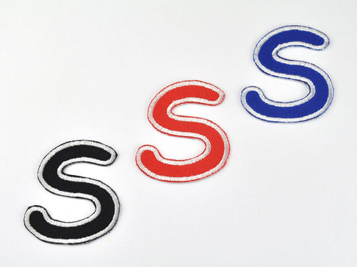 Aufnäher Buchstabe "S", Comic Sans, Höhe 8 cm mit Bügelbeschichtung  -  verschiedene Farben