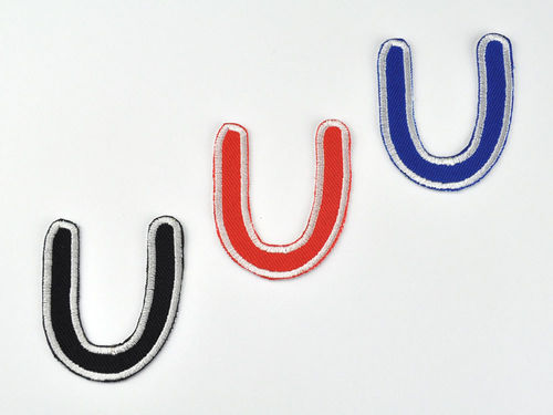 Aufnäher Buchstabe "U", Comic Sans, Höhe 8 cm mit Bügelbeschichtung  -  verschiedene Farben