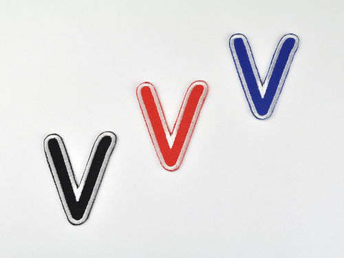 Aufnäher Buchstabe "V", Comic Sans, Höhe 5 cm mit Bügelbeschichtung  -  verschiedene Farben