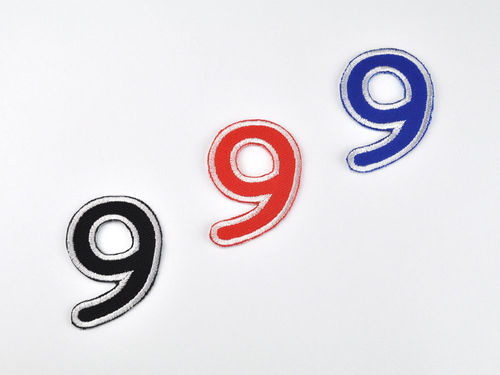 Aufnäher Zahl "9", Comic Sans, Höhe 5 cm mit Bügelbeschichtung  -  verschiedene Farben